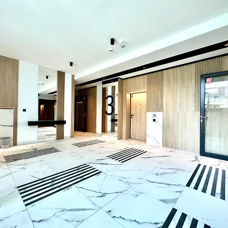 Nyska 59 - Self Check-in 20h - Parking &lift * Wrocław